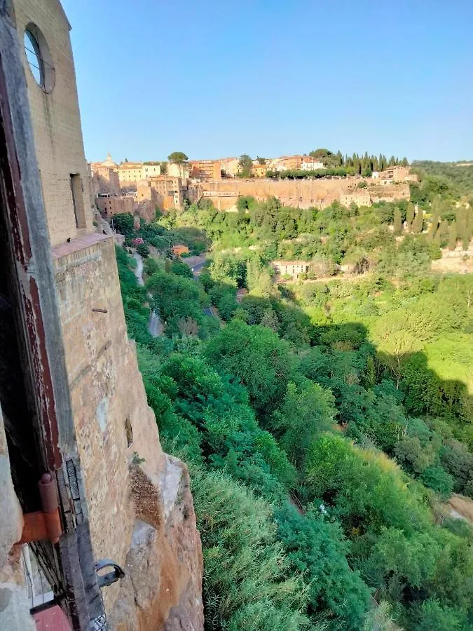 Vista Sulla Vallata Pitigliano 0*,